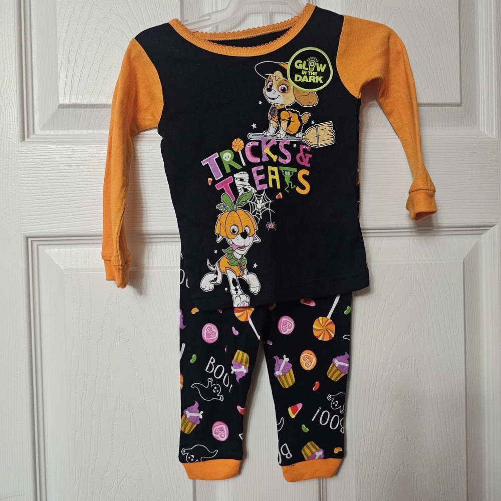NWOT Nickelodeons Paw Patrol Halloween Pajama Set with Cartoon candy 12 Months